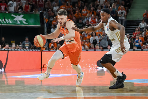 更将为他的 更将为他的